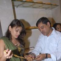 Sneha Ullal Inaugurates Kuber Jewellery Opening - Gallery | Picture 90875